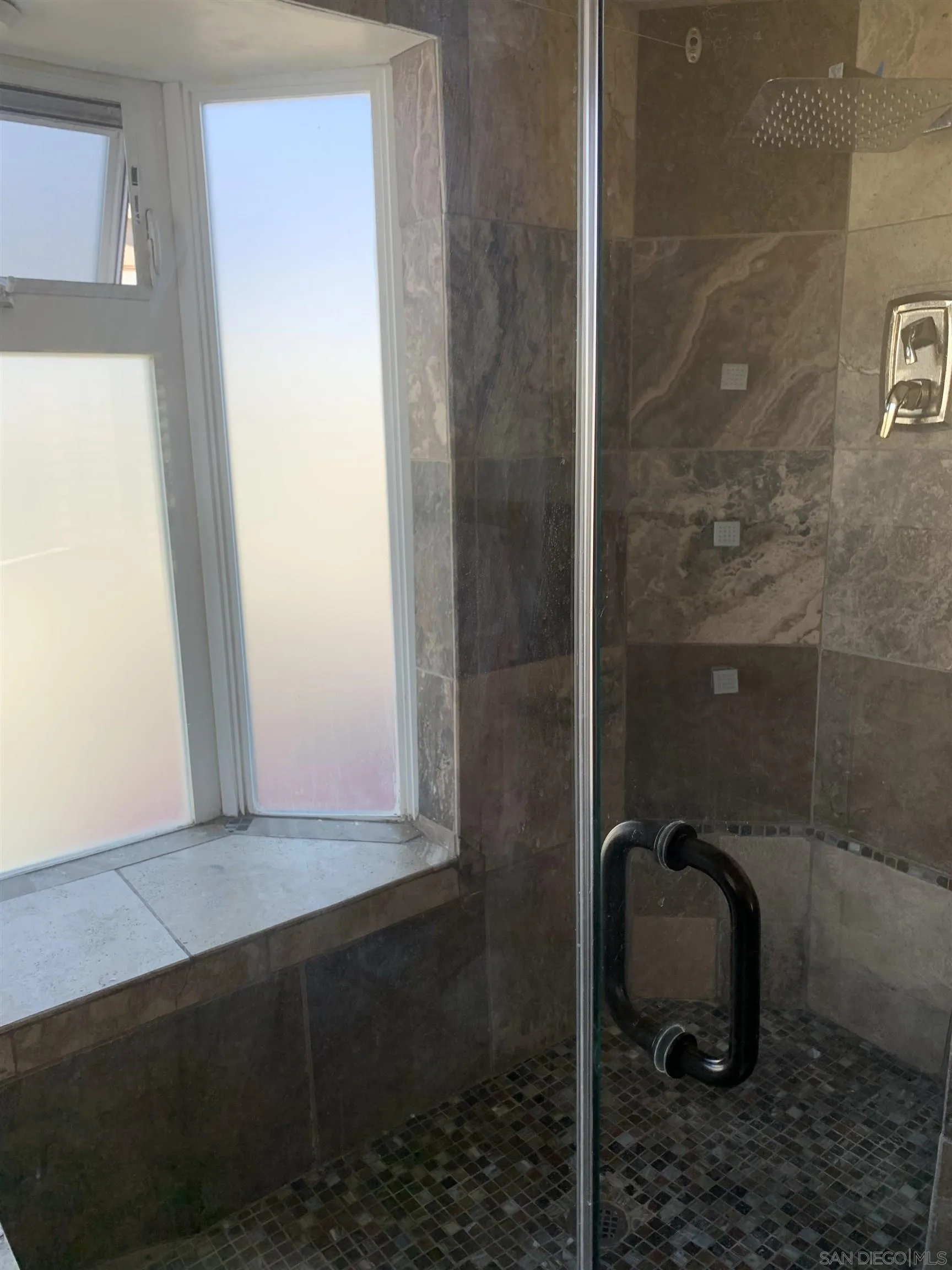 https://cdn.realtyfeed.com/cdn/127/230008583/69156f1cc1989427d39987b783c4ccac.webp
