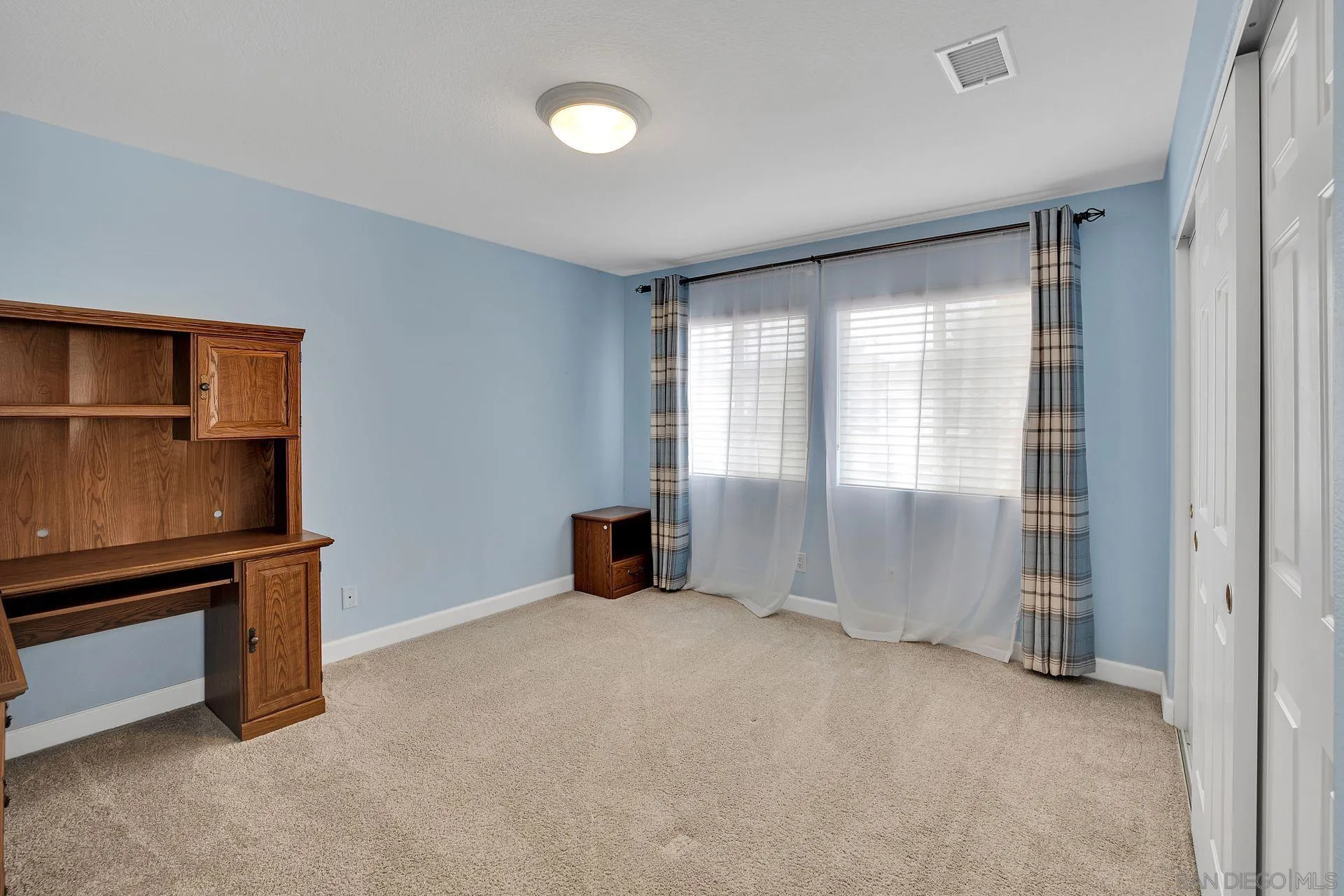 https://cdn.realtyfeed.com/cdn/127/230009027/549d4ae4eb38f0ad5c776d2d45c66ad8.webp