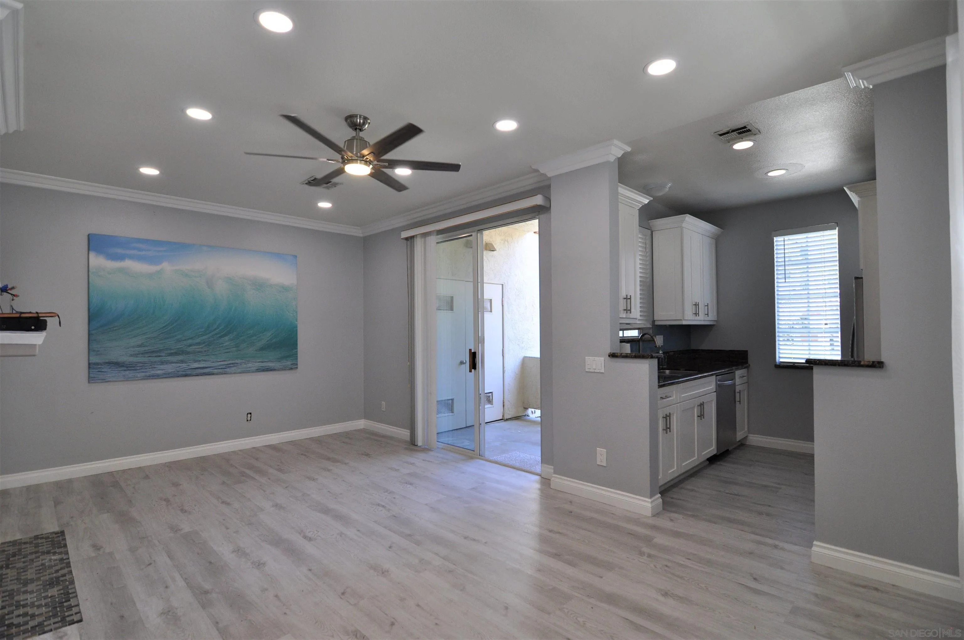 Photo #2: 230009155 Listing 