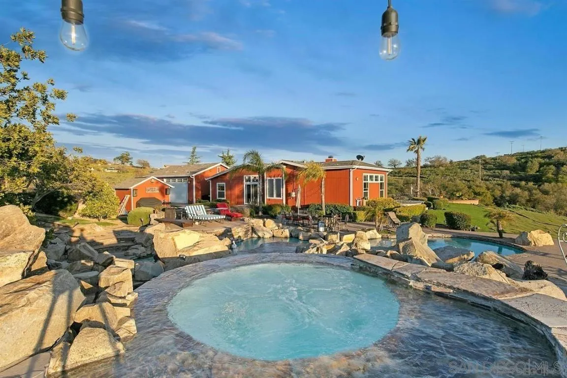 https://cdn.realtyfeed.com/cdn/127/230009198/08e361b00eb5048651a3e33d2013a71a.webp