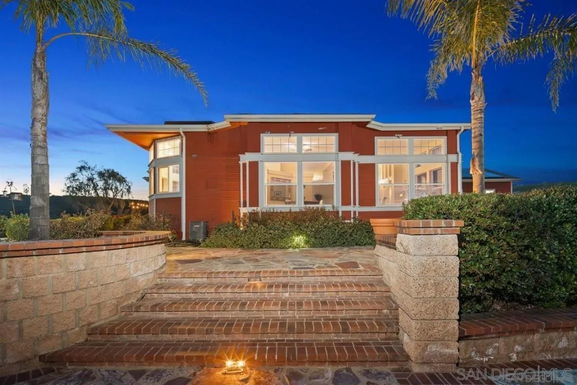 https://cdn.realtyfeed.com/cdn/127/230009198/2d2613351614f99f4067c6f9ef9a0dbf.webp