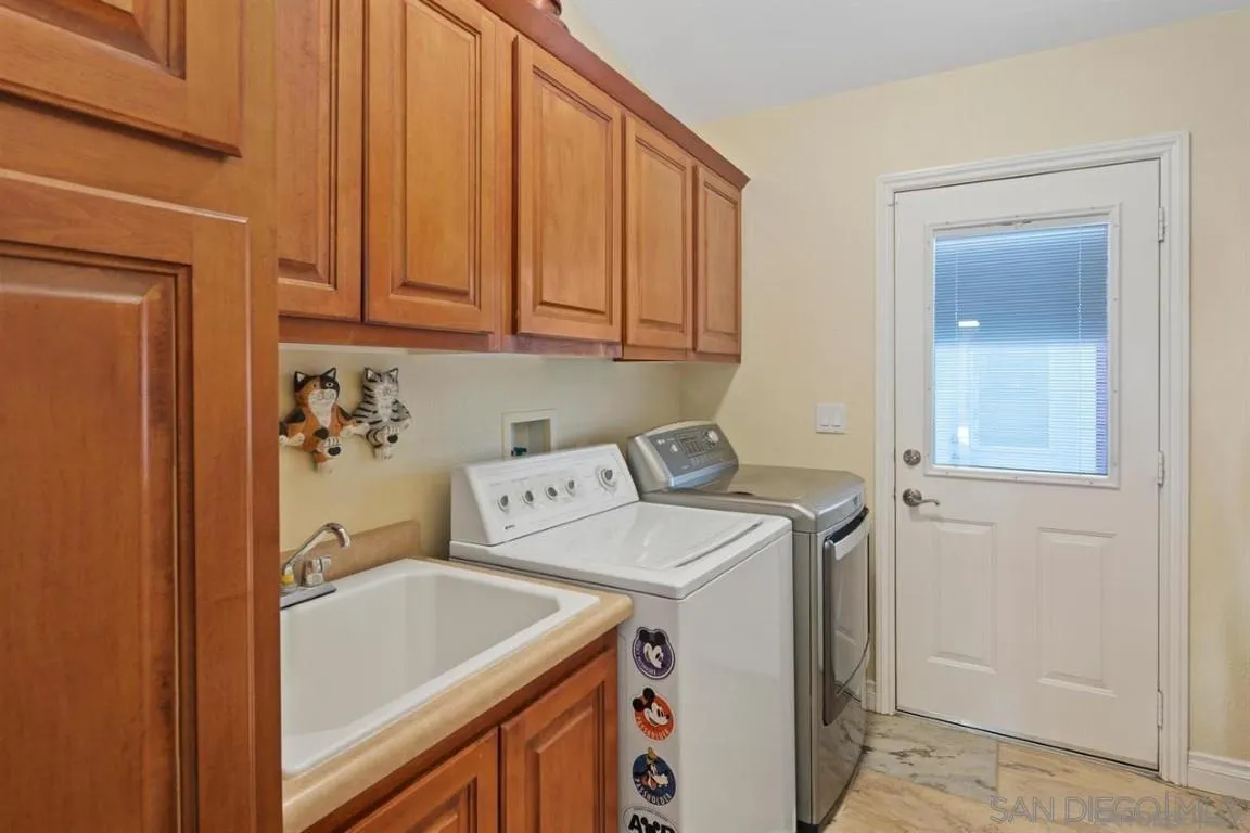 https://cdn.realtyfeed.com/cdn/127/230009198/97c7dcb38bf04215568e2533367d18b8.webp