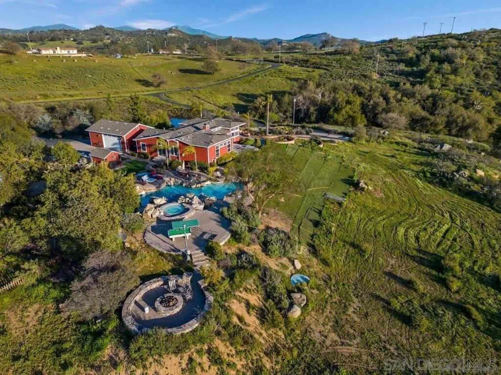 https://cdn.realtyfeed.com/cdn/127/230009198/9e697c1dca6adadd4cba4d905a7bf63b.webp