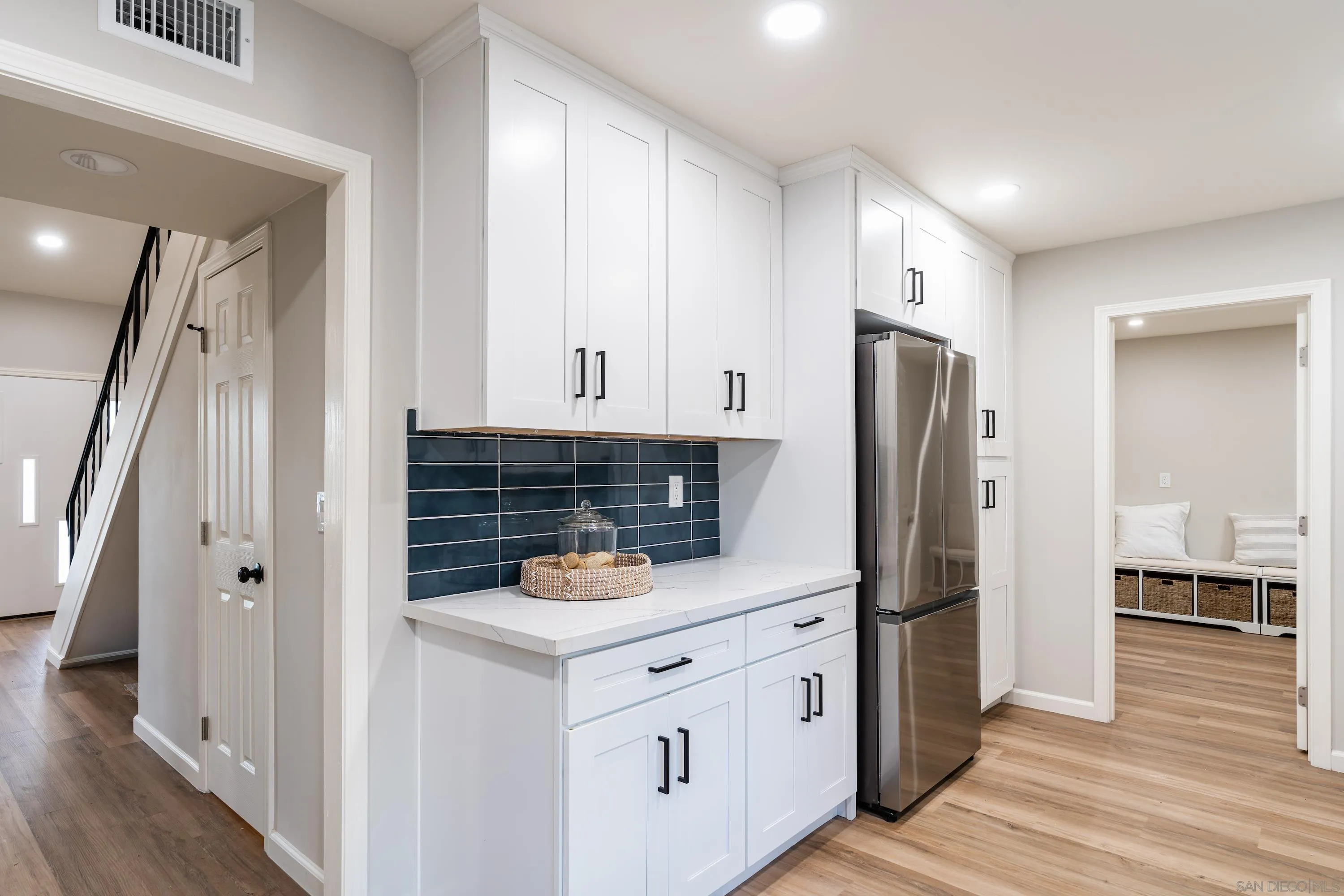 https://cdn.realtyfeed.com/cdn/127/230009232/0576a54dac329bc3a80039fb73901cff.webp