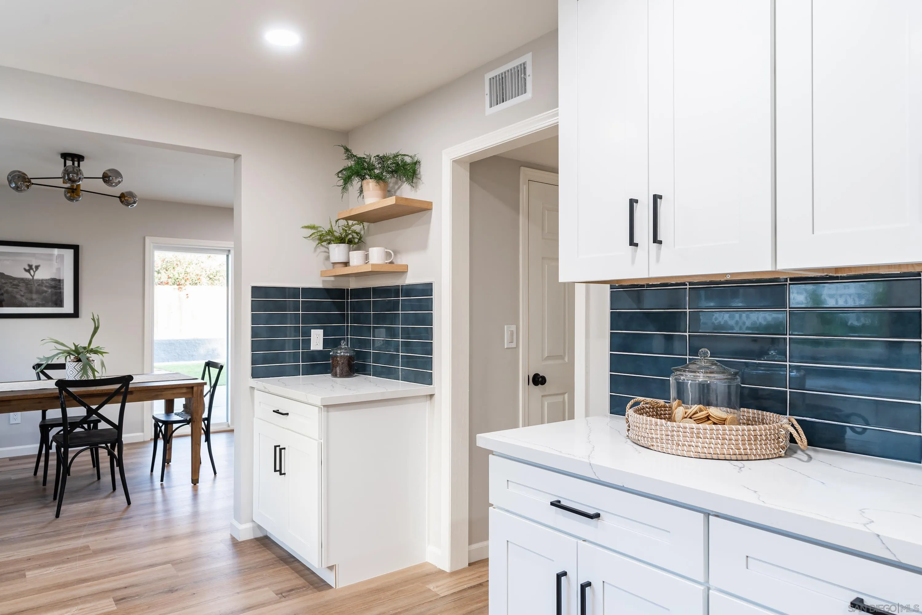 https://cdn.realtyfeed.com/cdn/127/230009232/66cf707a5fc829811df764c645b85420.webp