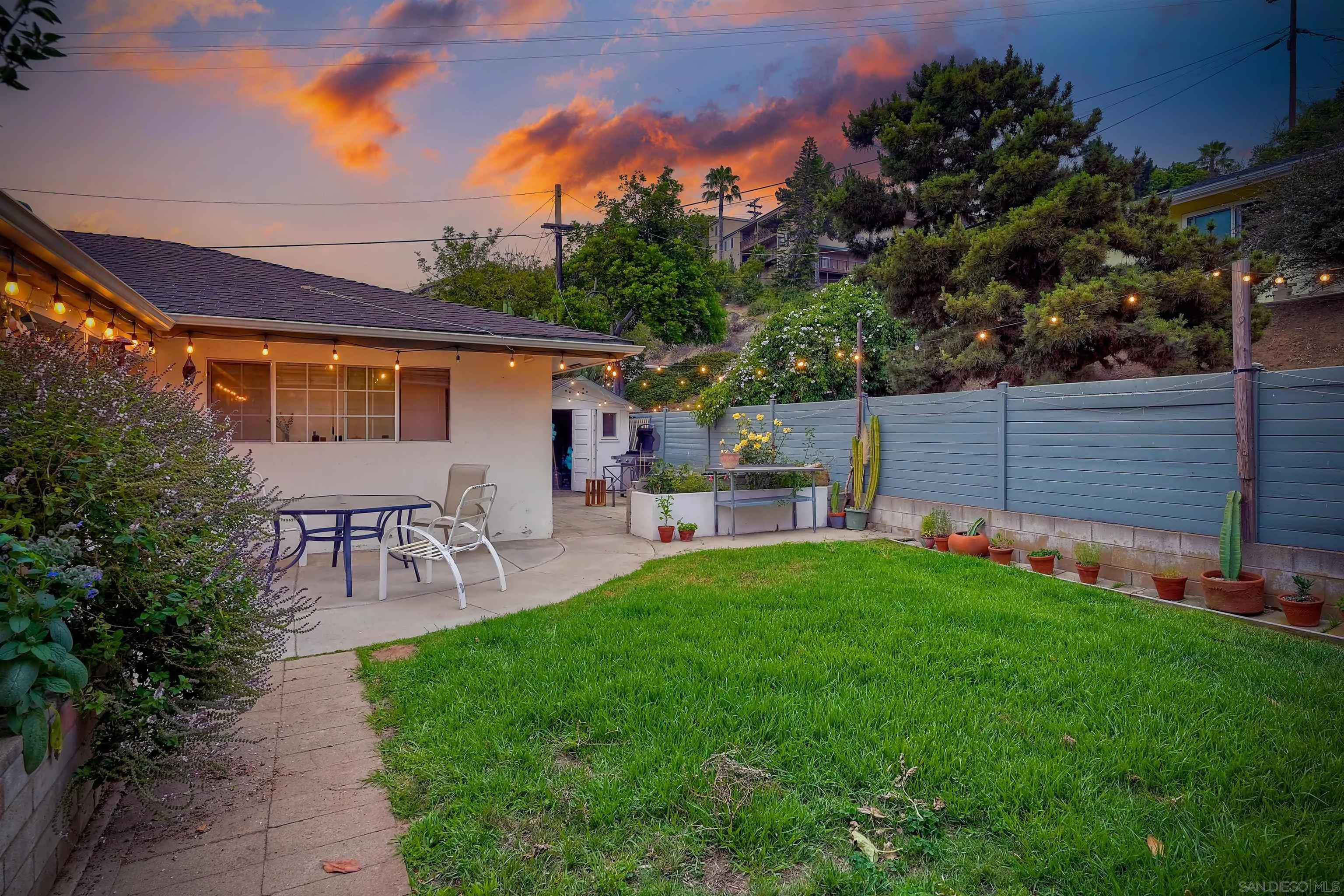 https://cdn.realtyfeed.com/cdn/127/230009609/14413bfcdcbf2708460db251ab25f79f.webp