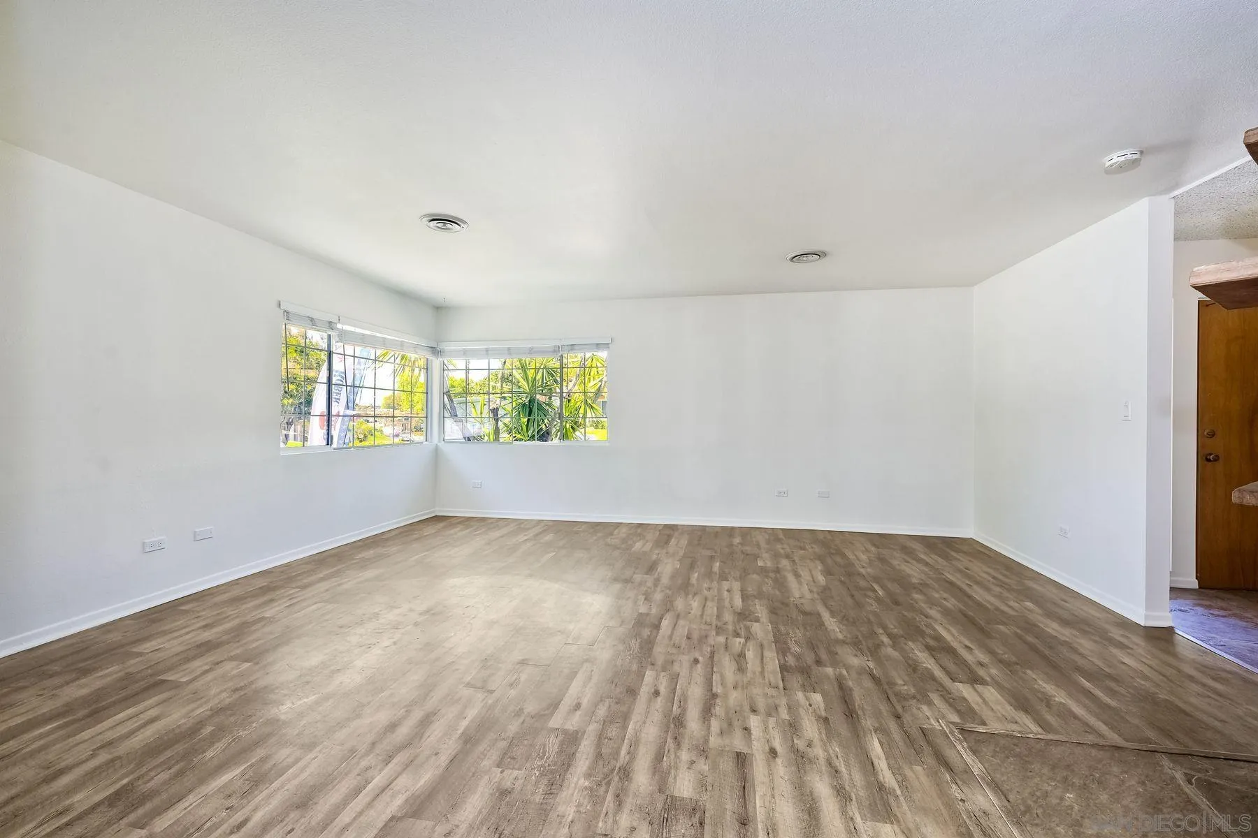 https://cdn.realtyfeed.com/cdn/127/230009609/862649499134d097e47a5885604daf77.webp