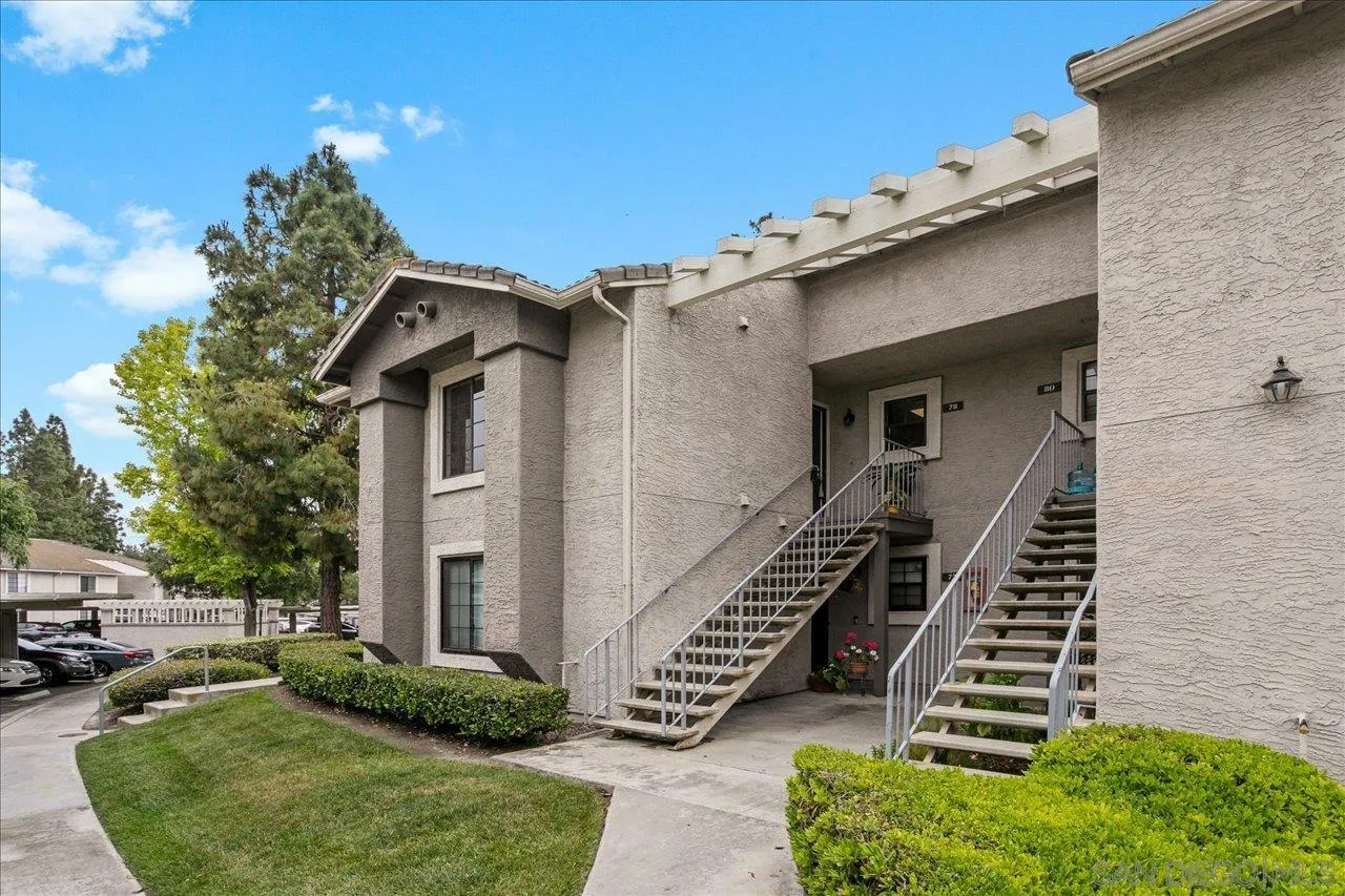 Photo #2: 230009877 Listing 