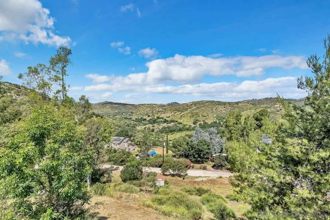 https://cdn.realtyfeed.com/cdn/127/230009917/464921427310577028cf4086d13d73d8.webp