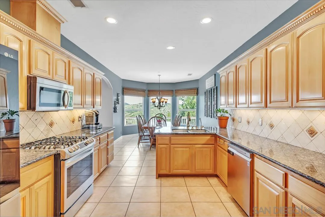 https://cdn.realtyfeed.com/cdn/127/230009917/60b354ba1eb4f30d3641fb84a7d22420.webp