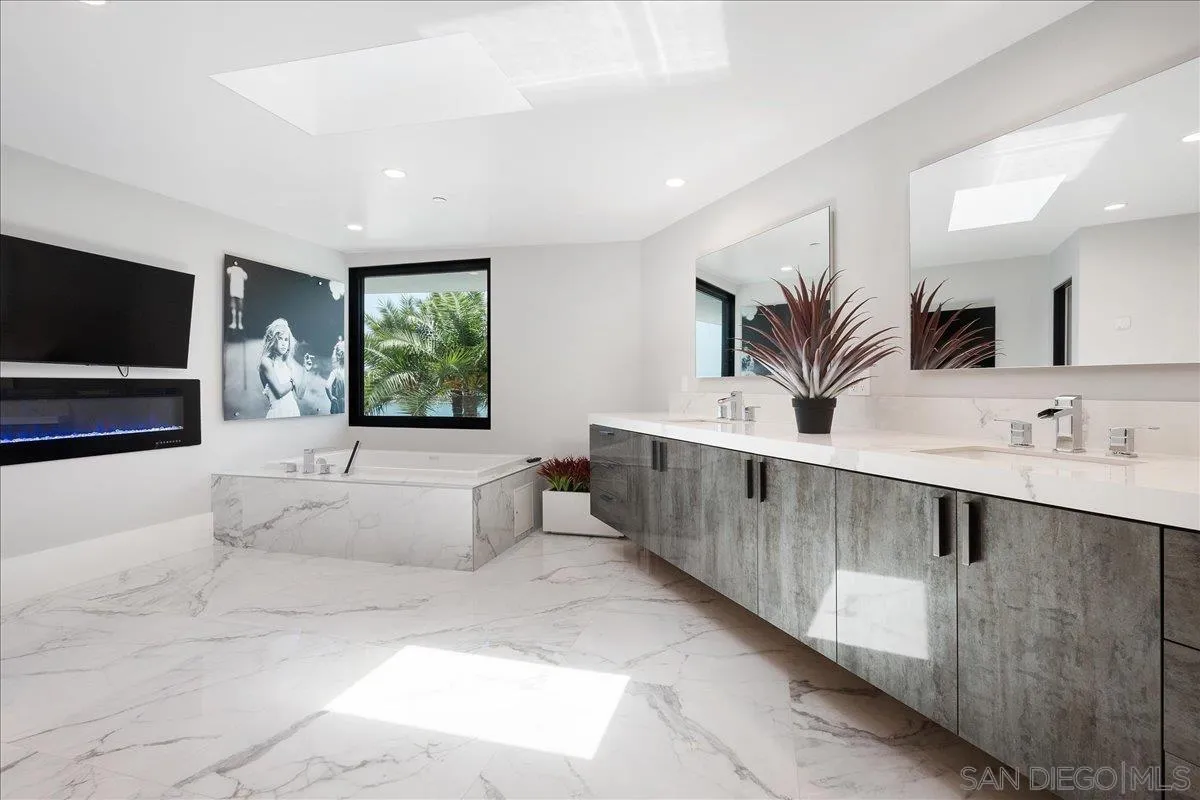 https://cdn.realtyfeed.com/cdn/127/230010083/113a68846ab2021ed3738a0d7debca62.webp