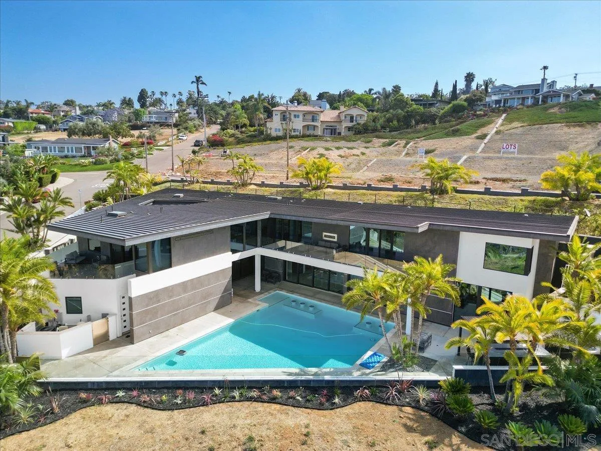 https://cdn.realtyfeed.com/cdn/127/230010083/2f3ccf51522b4d25ea40a81843ba9b60.webp