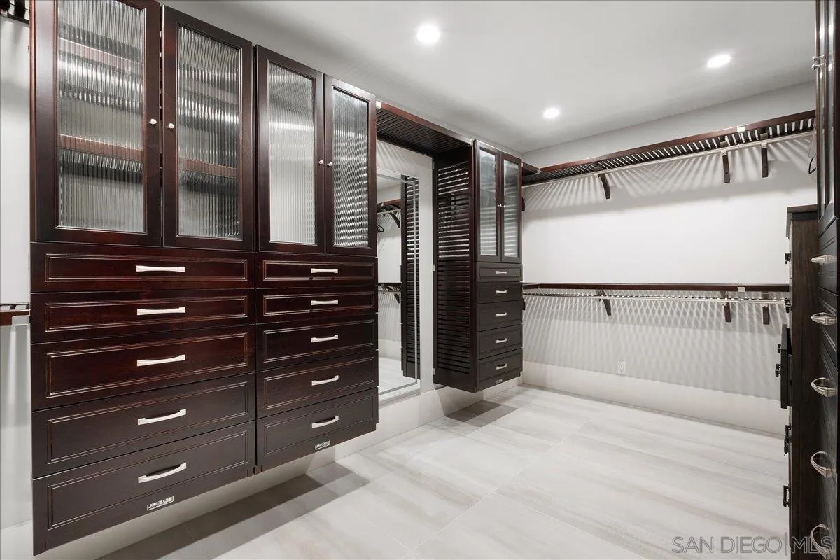 https://cdn.realtyfeed.com/cdn/127/230010083/6c0ca166730bfaa07266870f09f5ac9c.webp