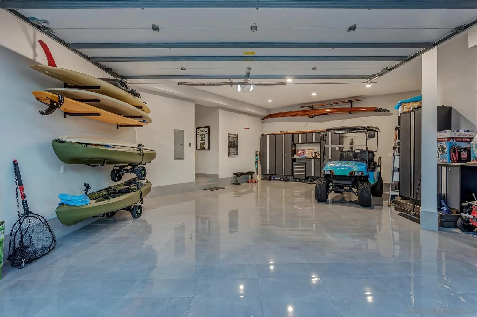 https://cdn.realtyfeed.com/cdn/127/230010083/7c3a4e04ba7a91484d6d254f910f4fa6.webp