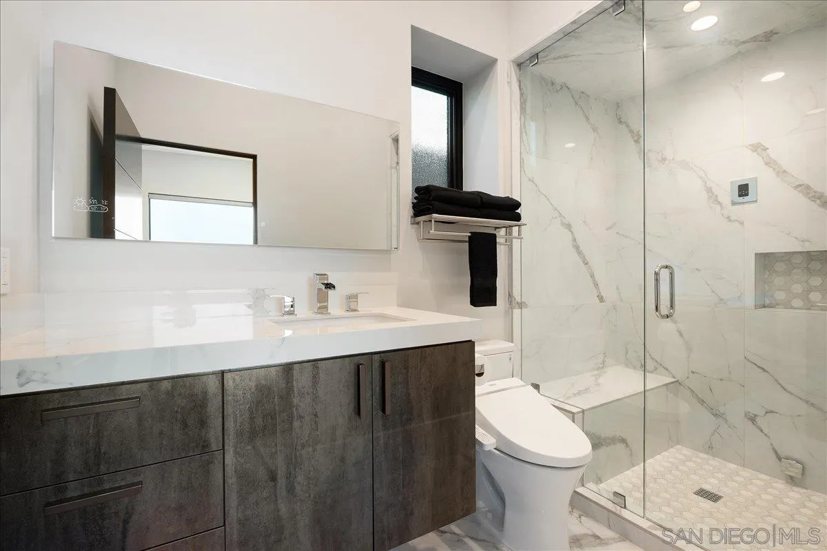 https://cdn.realtyfeed.com/cdn/127/230010083/bc4a59db465a45a7b1a2a2fd680b5707.webp