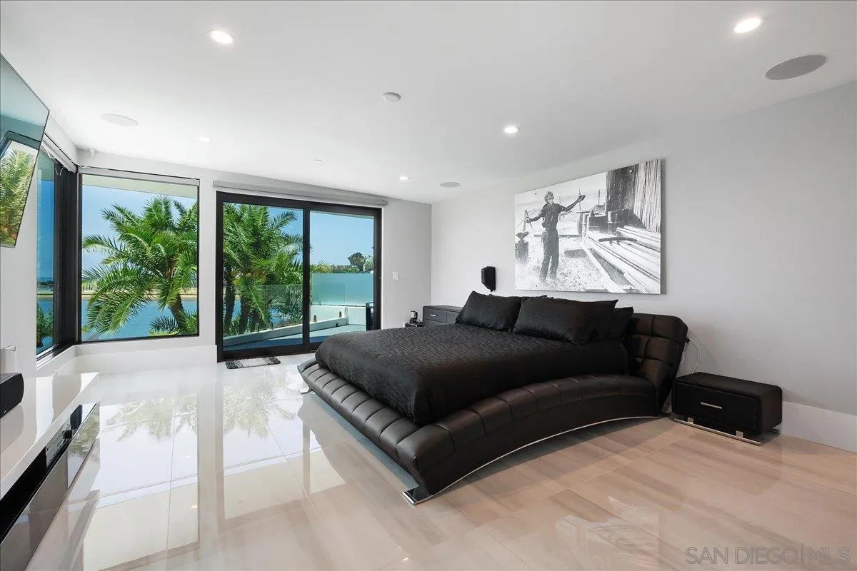https://cdn.realtyfeed.com/cdn/127/230010083/e249e8d0ef34154513b41741bc177ca3.webp