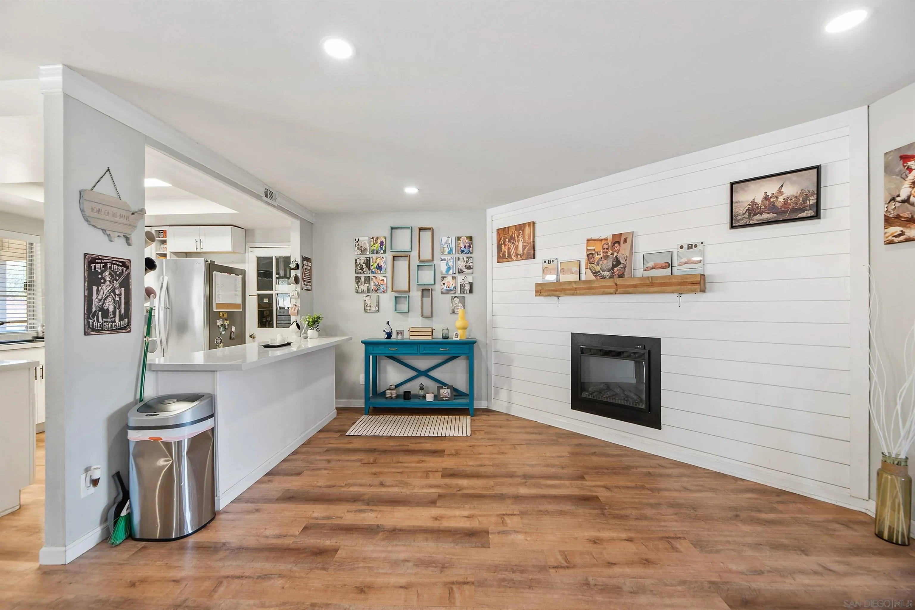 https://cdn.realtyfeed.com/cdn/127/230010134/71de7b57d6357894515f42bf9e6336a5.webp