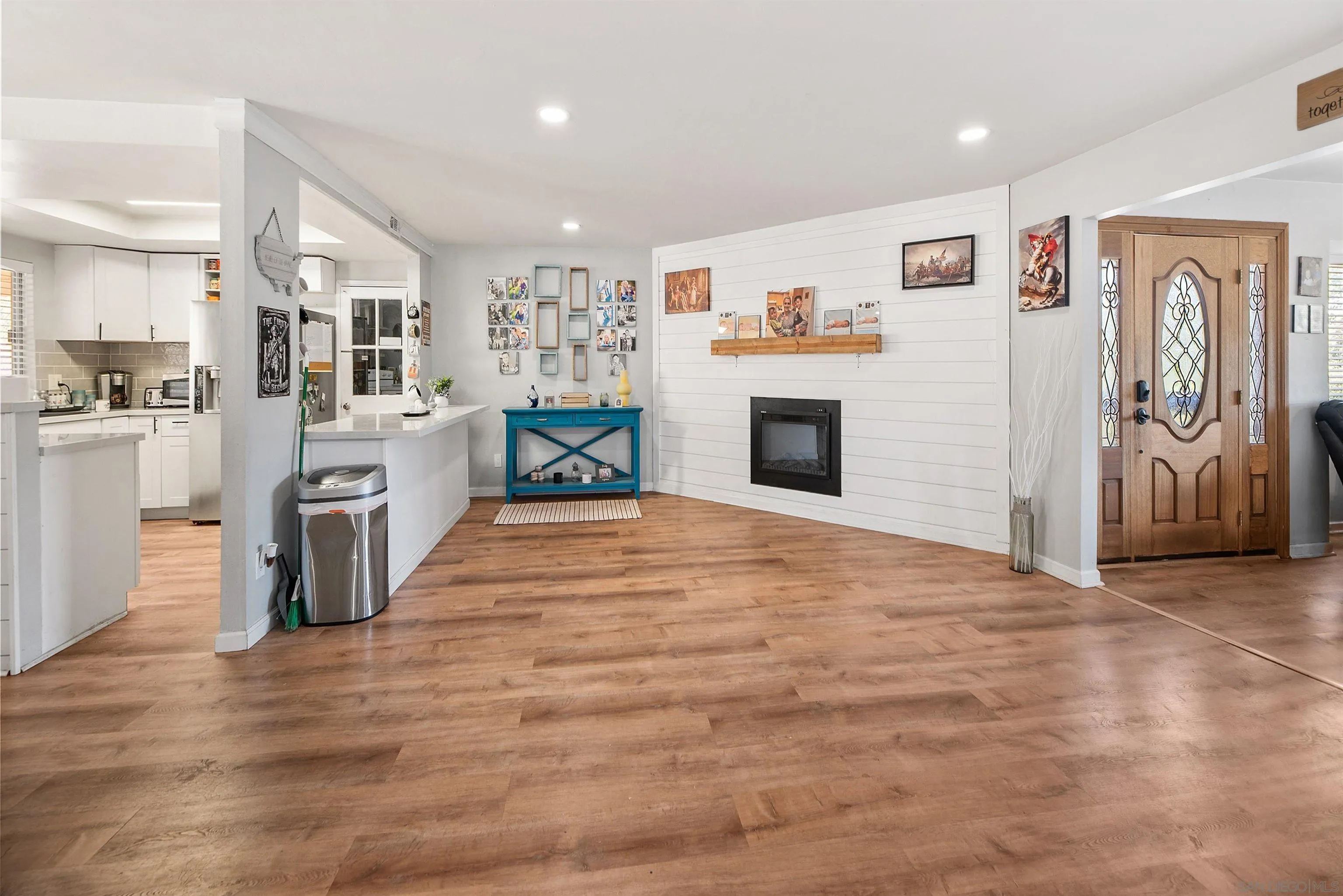 https://cdn.realtyfeed.com/cdn/127/230010134/760d785e47e7d138d69cc822eca9c509.webp