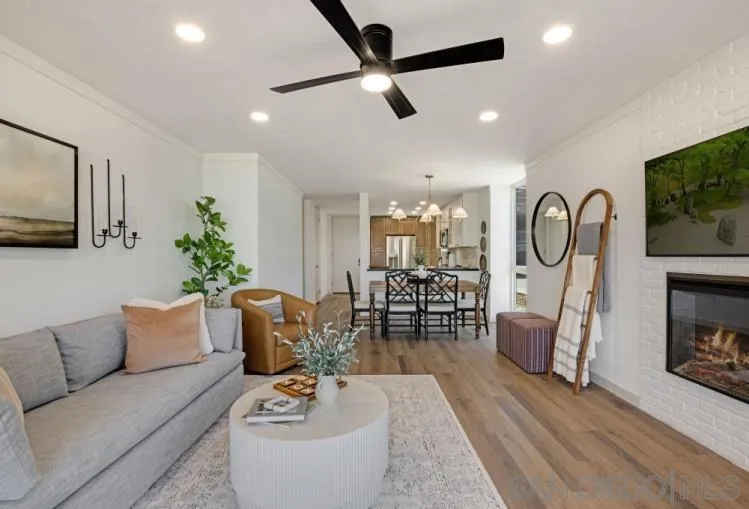 https://cdn.realtyfeed.com/cdn/127/230010463/fb2a86f510d744ad0538a170d0bfd433.webp