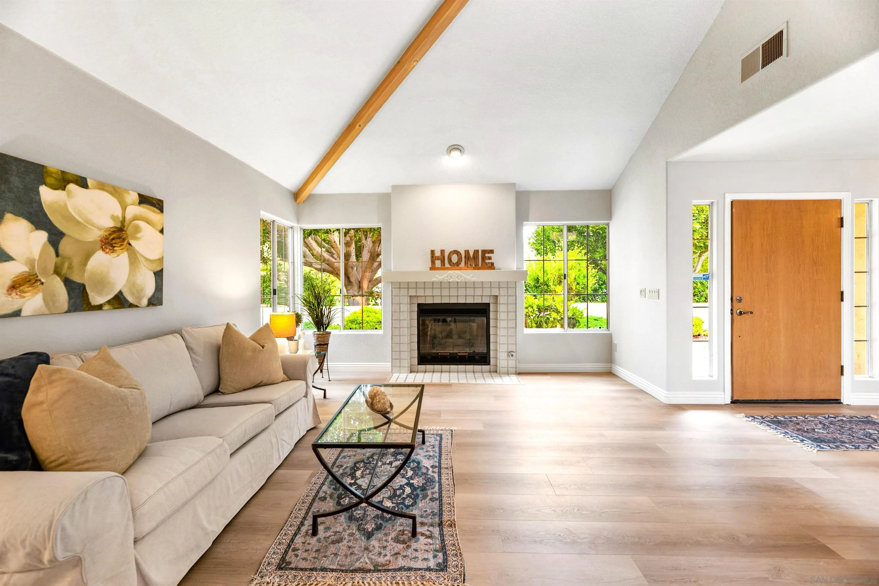 Photo #6: 230010505 Listing 