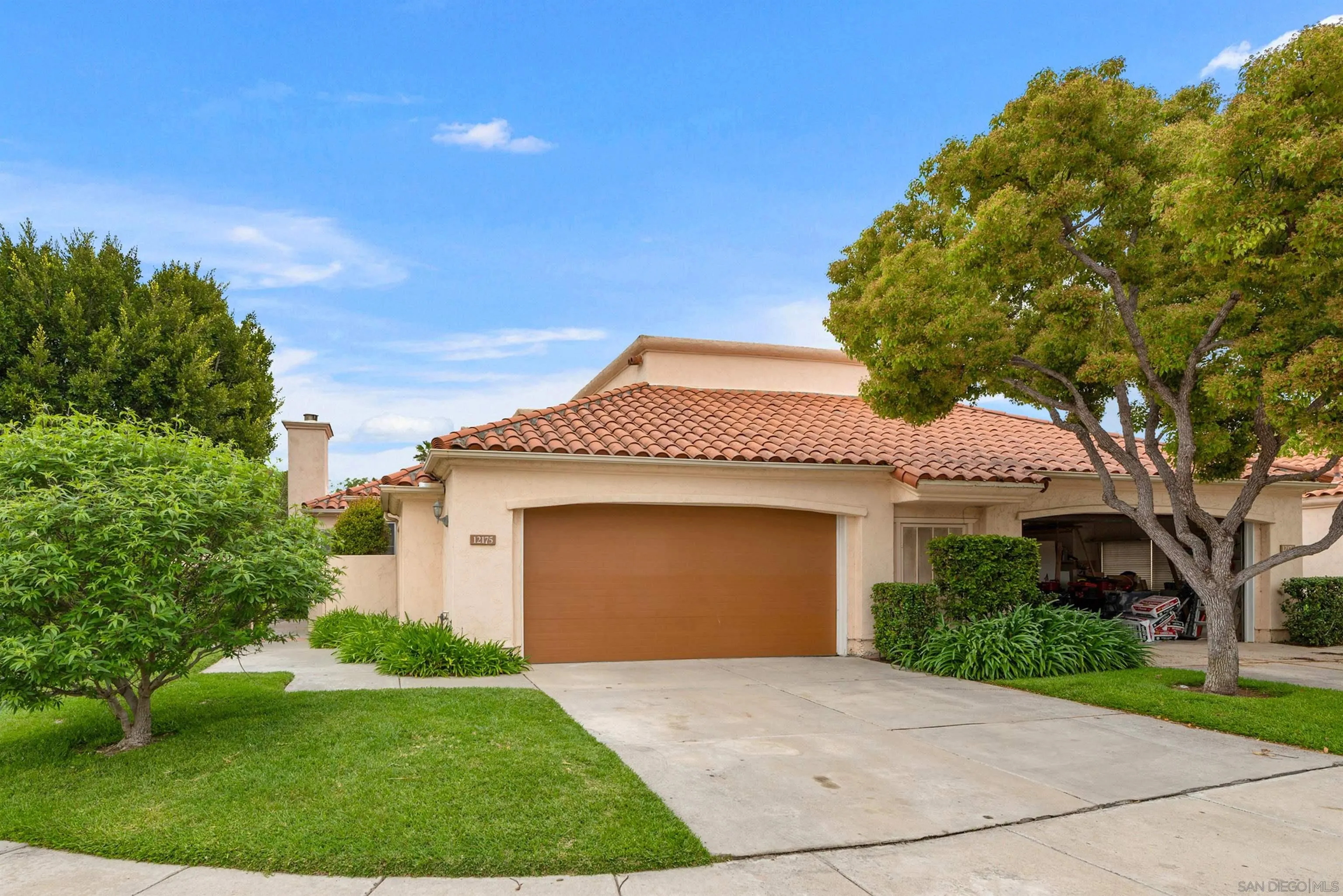 Photo #2: 230010505 Listing 