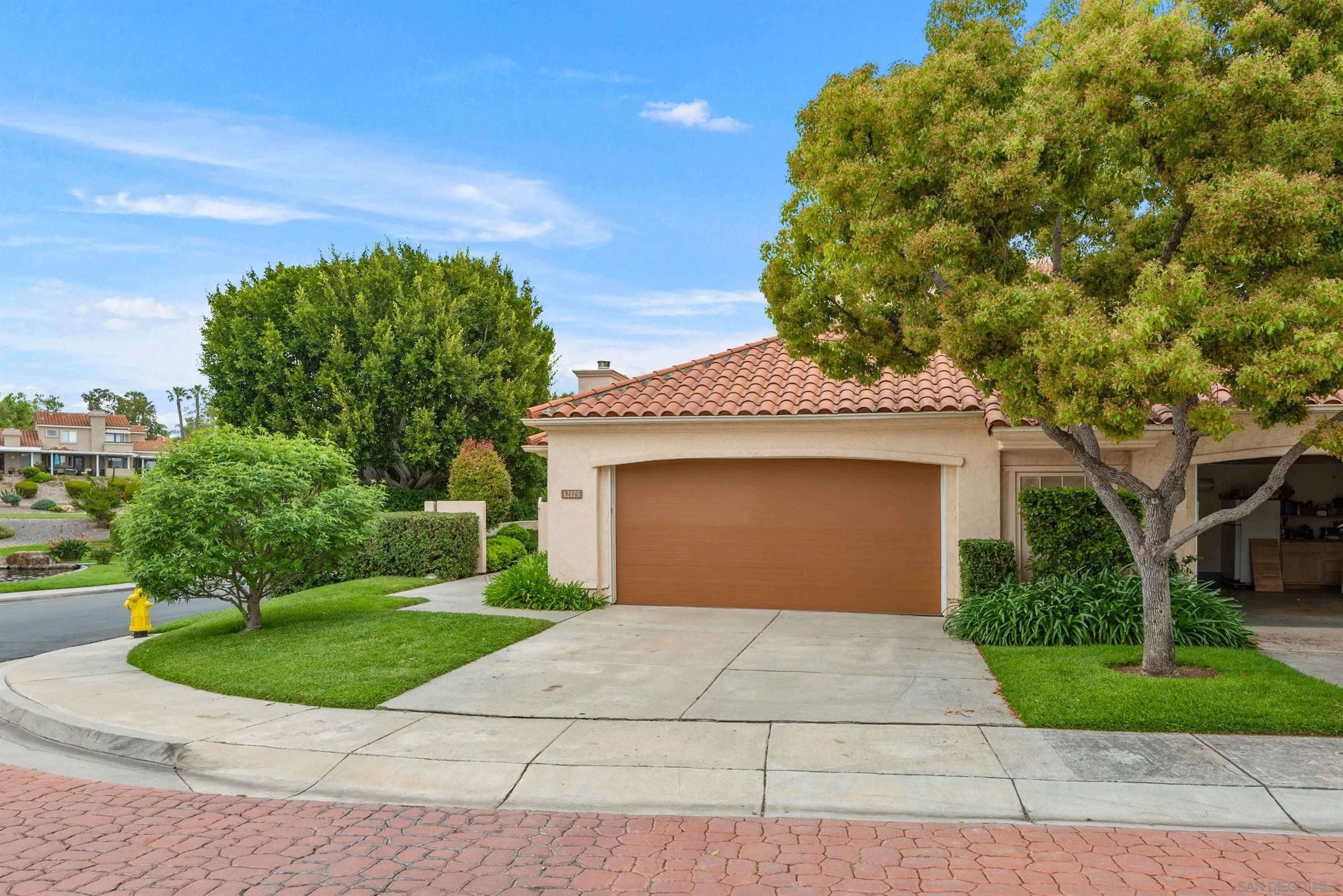 Photo #3: 230010505 Listing 