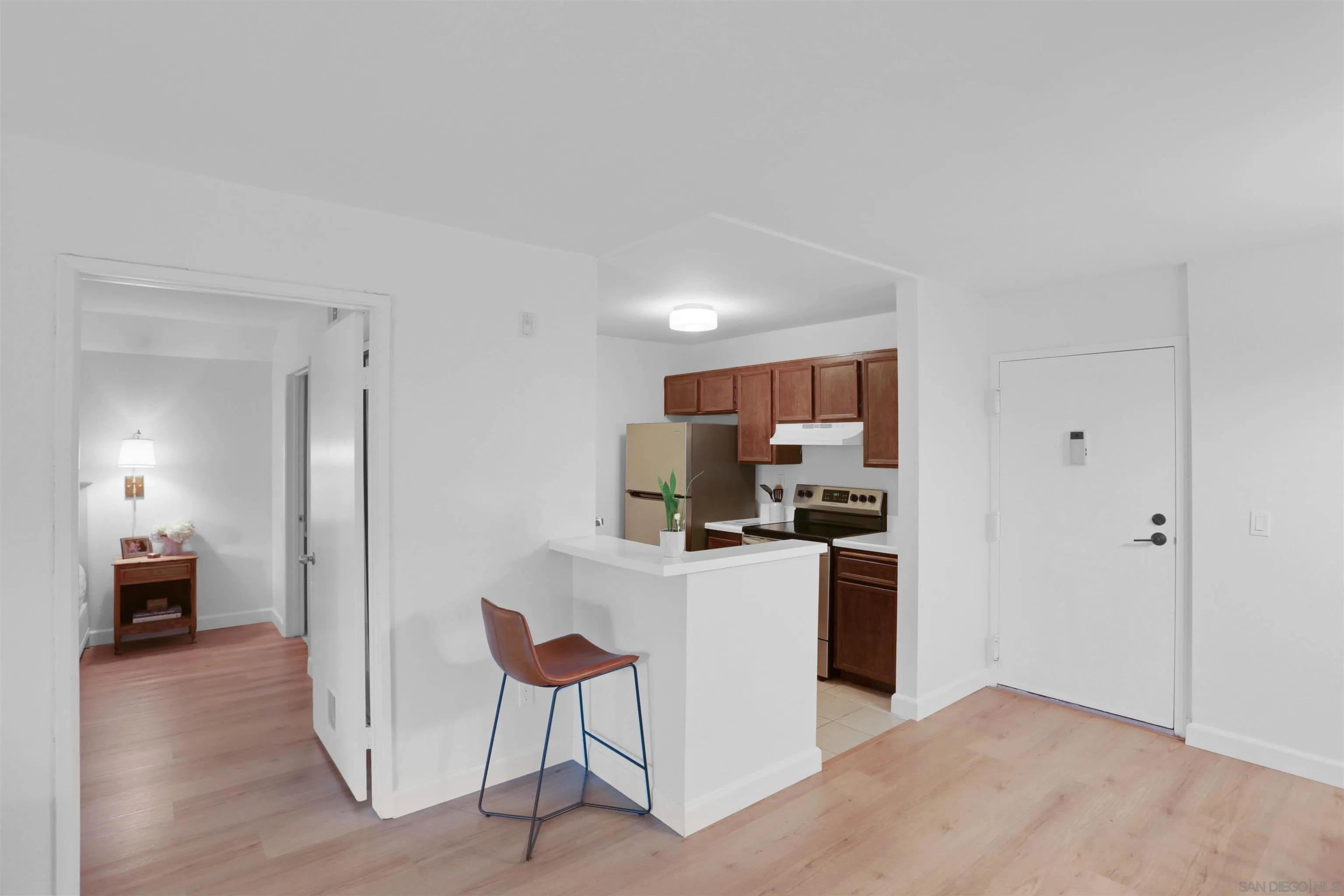 Photo #5: 230010510 Listing 