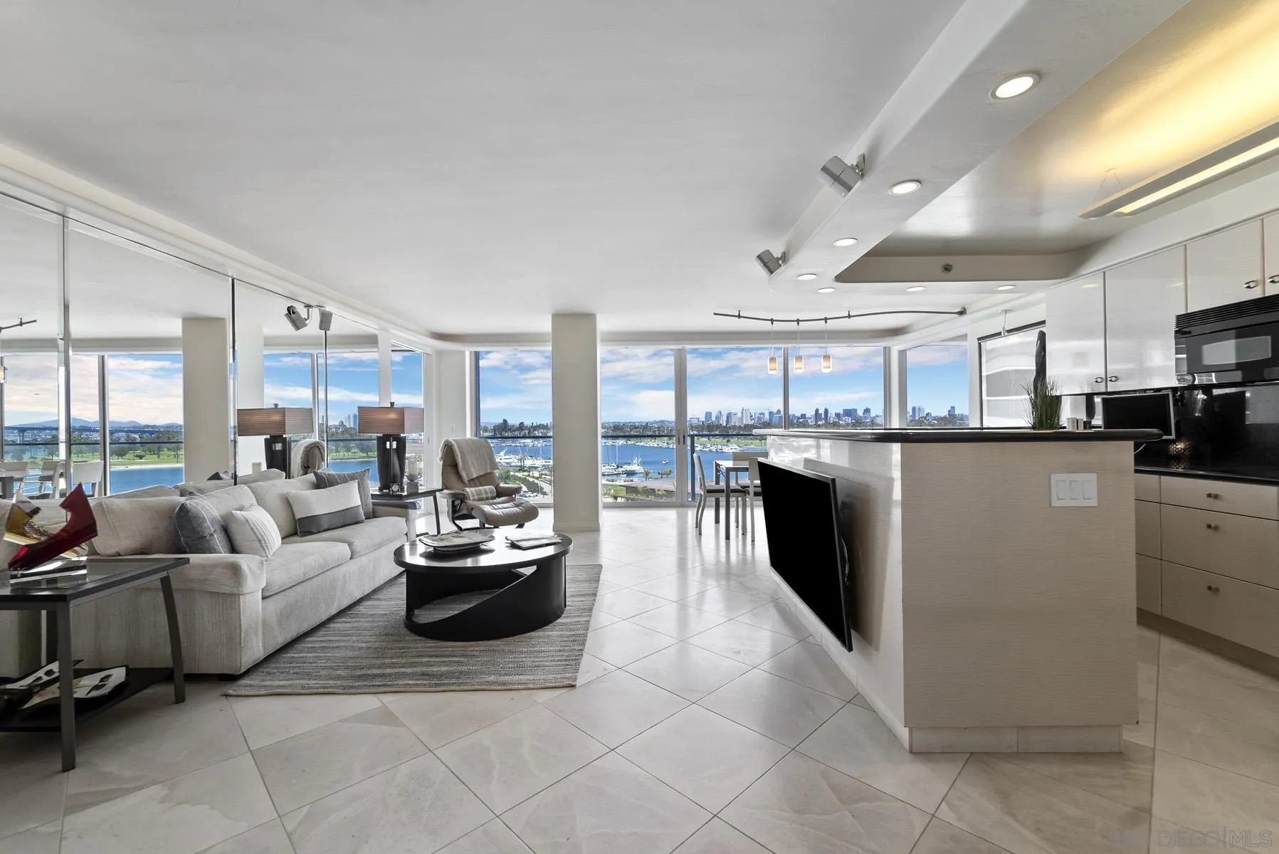 Photo #3: 230010526 Listing 