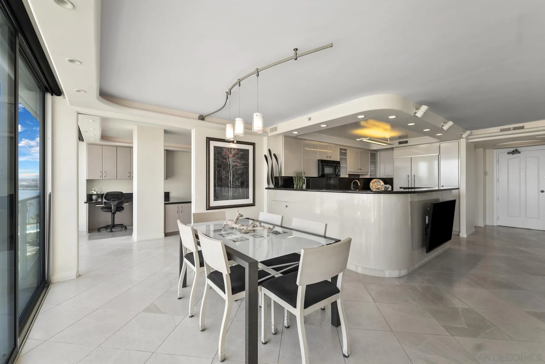 Photo #6: 230010526 Listing 