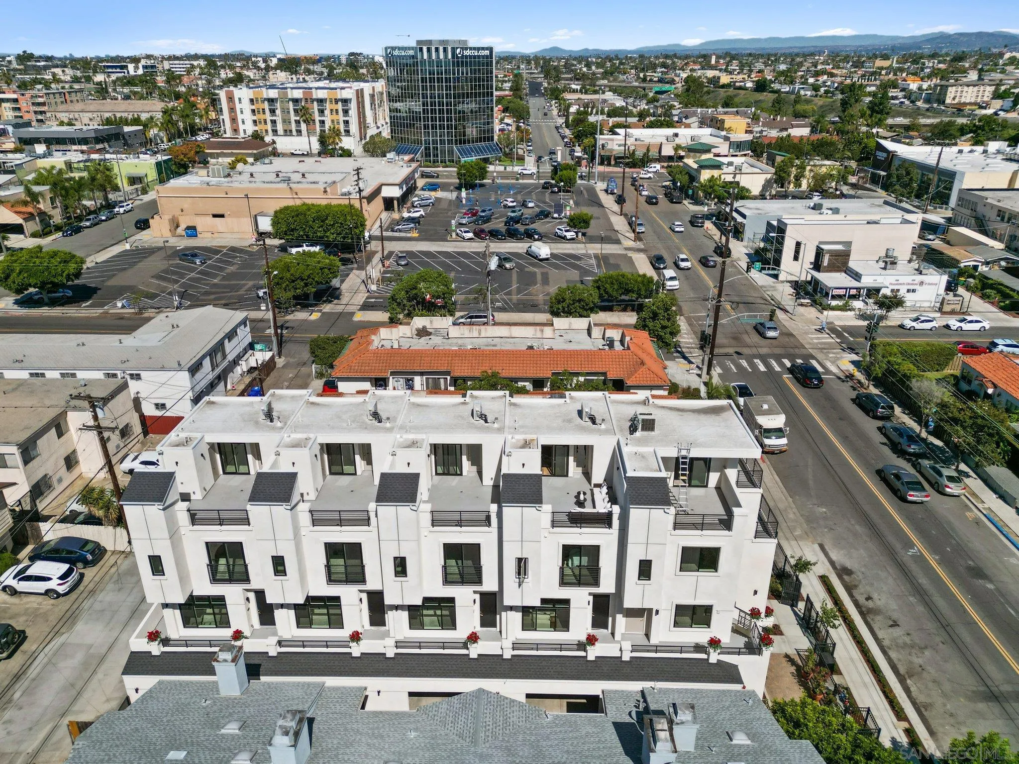 https://cdn.realtyfeed.com/cdn/127/230010543/30b706b21404de49af9e4ac35ec9907b.webp