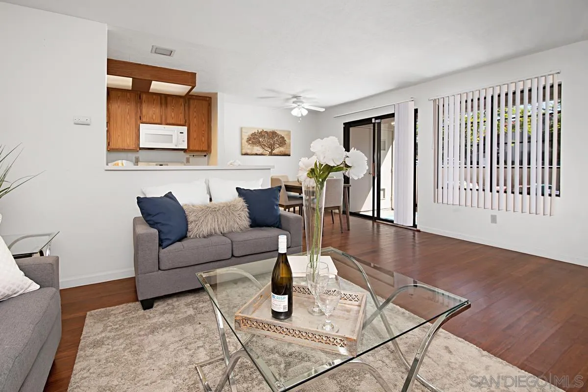 Photo #6: 230010630 Listing 