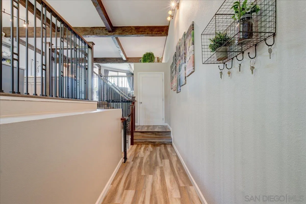 Photo #3: 230010714 Listing 