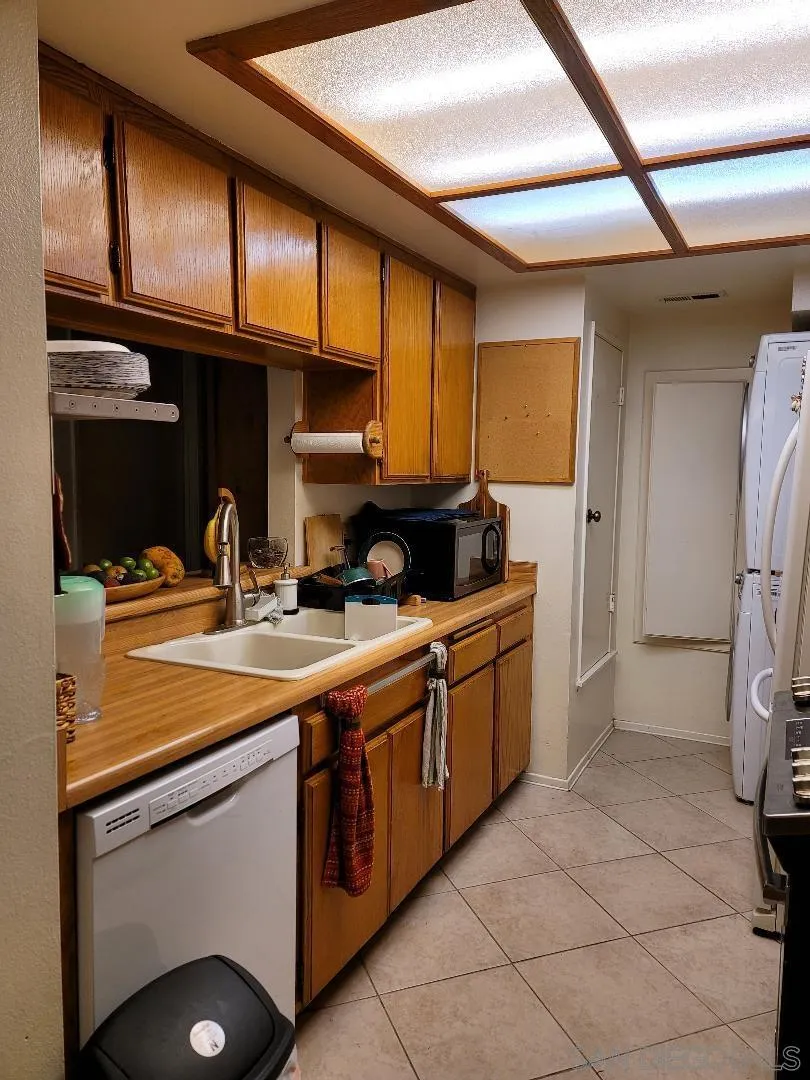 Photo #6: 230011308 Listing 