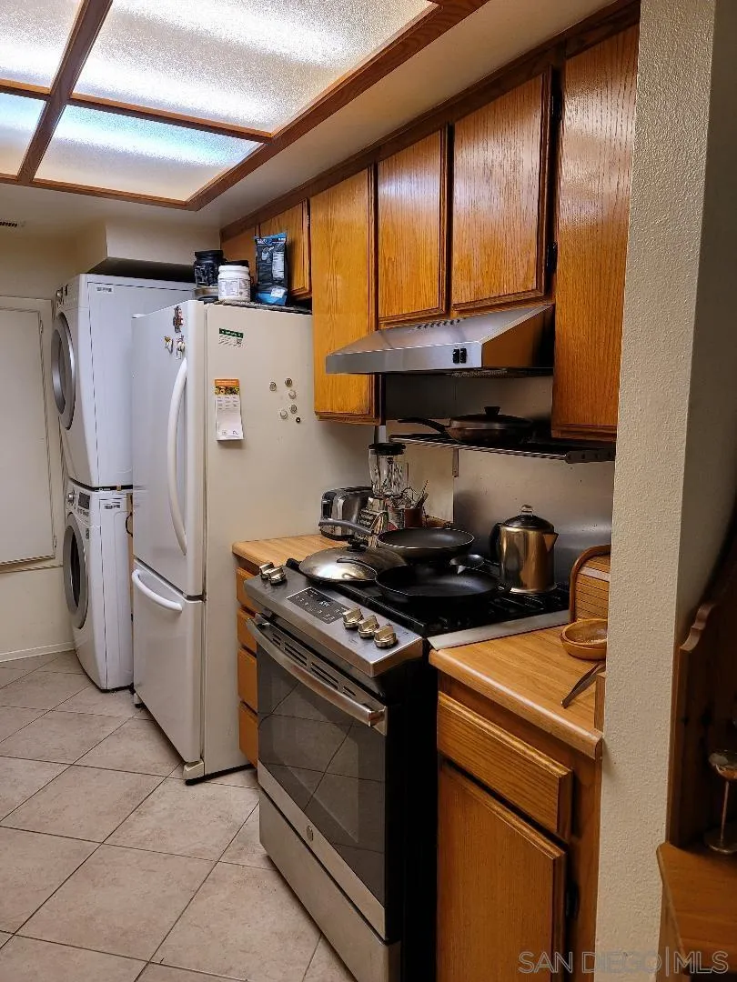Photo #5: 230011308 Listing 
