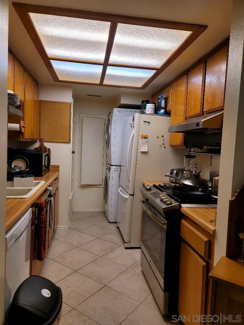 Photo #7: 230011308 Listing: Photo #7