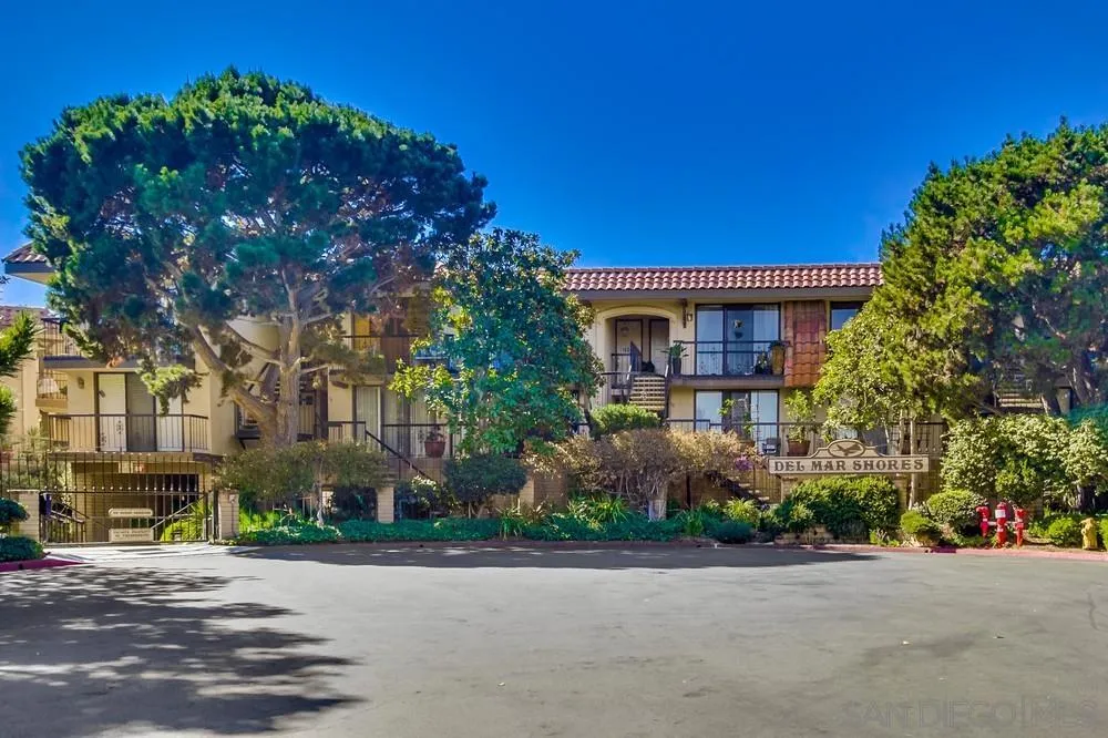 https://cdn.realtyfeed.com/cdn/127/230011806/1ccddd110a09690f92dda345ba215014.webp