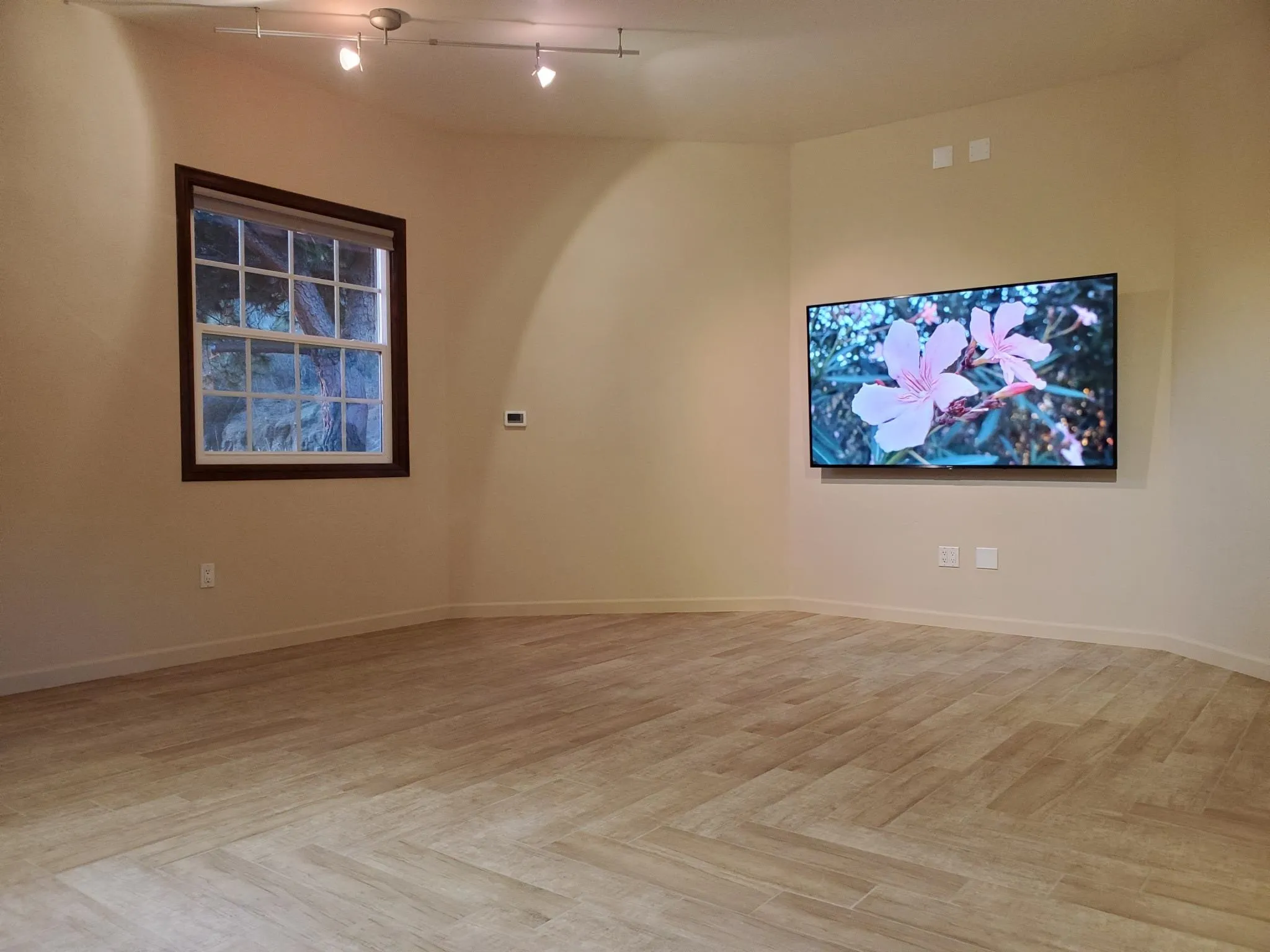 https://cdn.realtyfeed.com/cdn/127/230011863/bbb749fdcd9be31733cb41a4b58a9179.webp