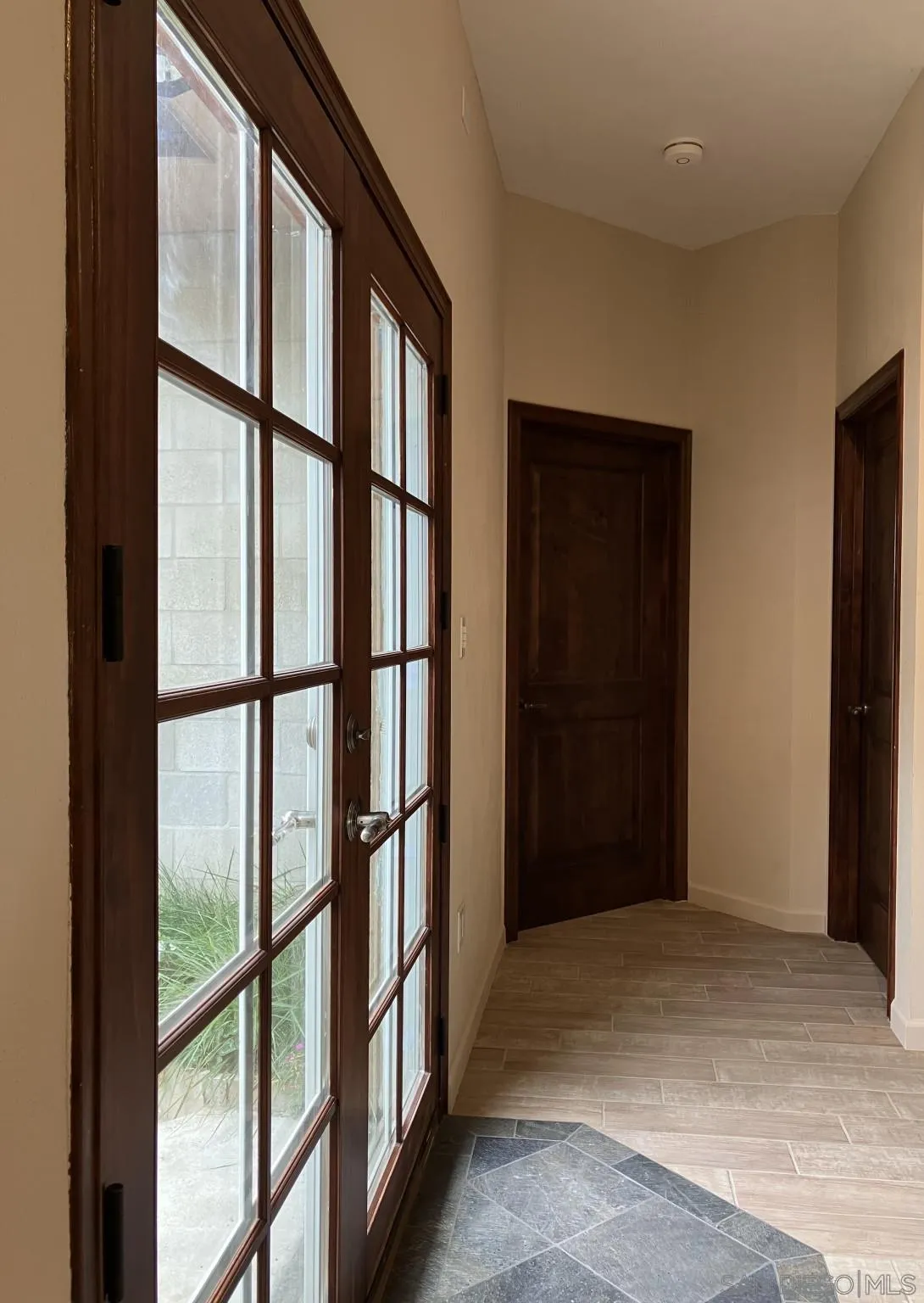 https://cdn.realtyfeed.com/cdn/127/230011863/e91132e6830beb47aff65c87e8d702e5.webp