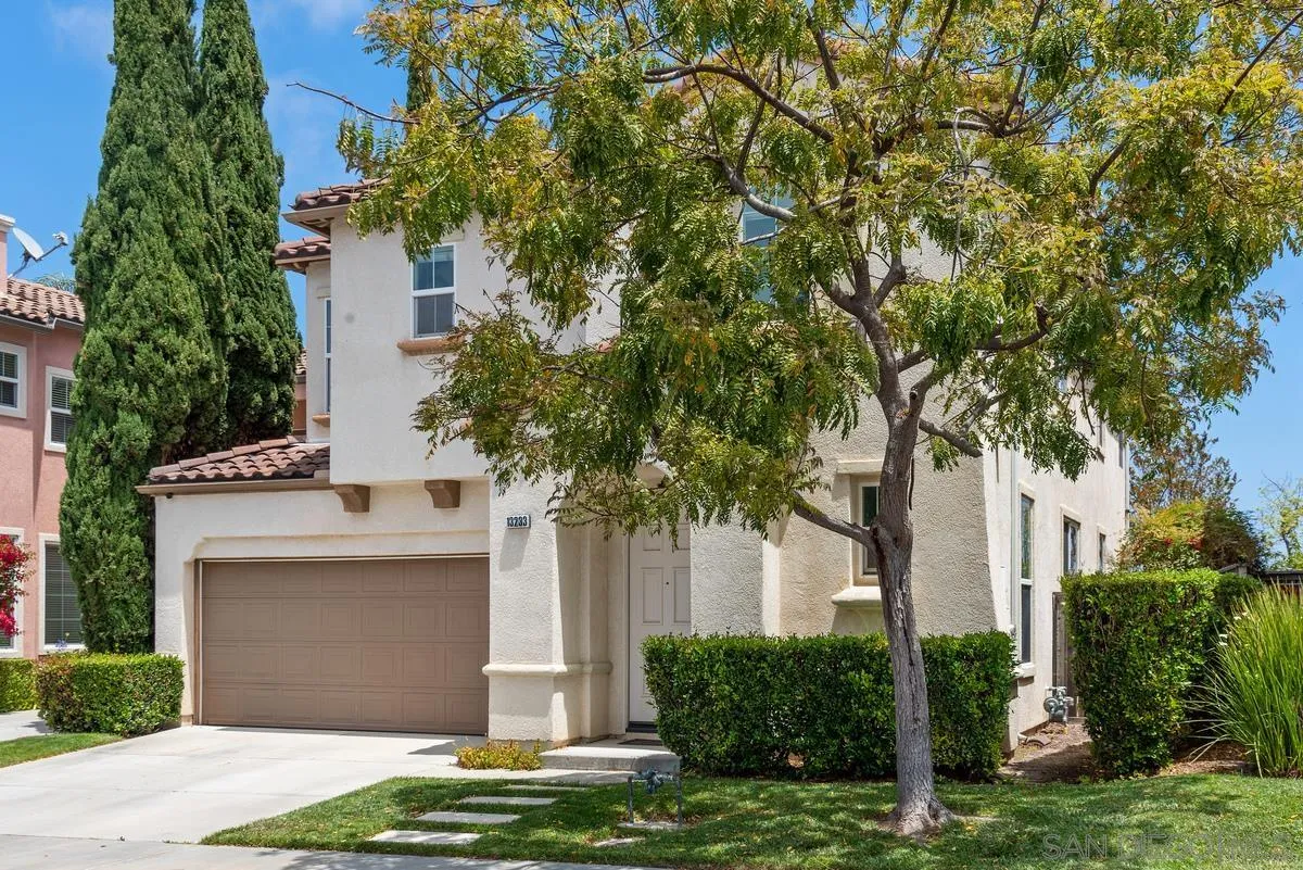 https://cdn.realtyfeed.com/cdn/127/230012550/f3ae2681cecd91f70911530eb5741c8c.webp