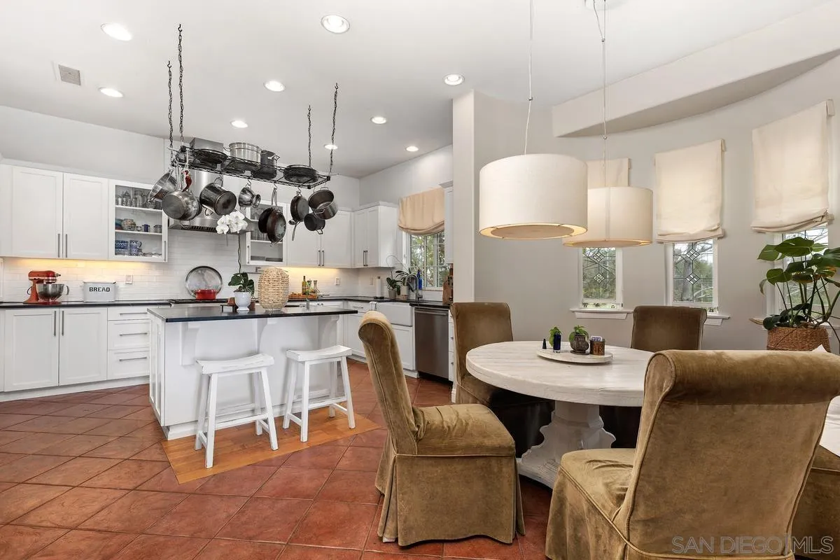 https://cdn.realtyfeed.com/cdn/127/230012684/6f9d11ee93a255ca606d86585c001b53.webp