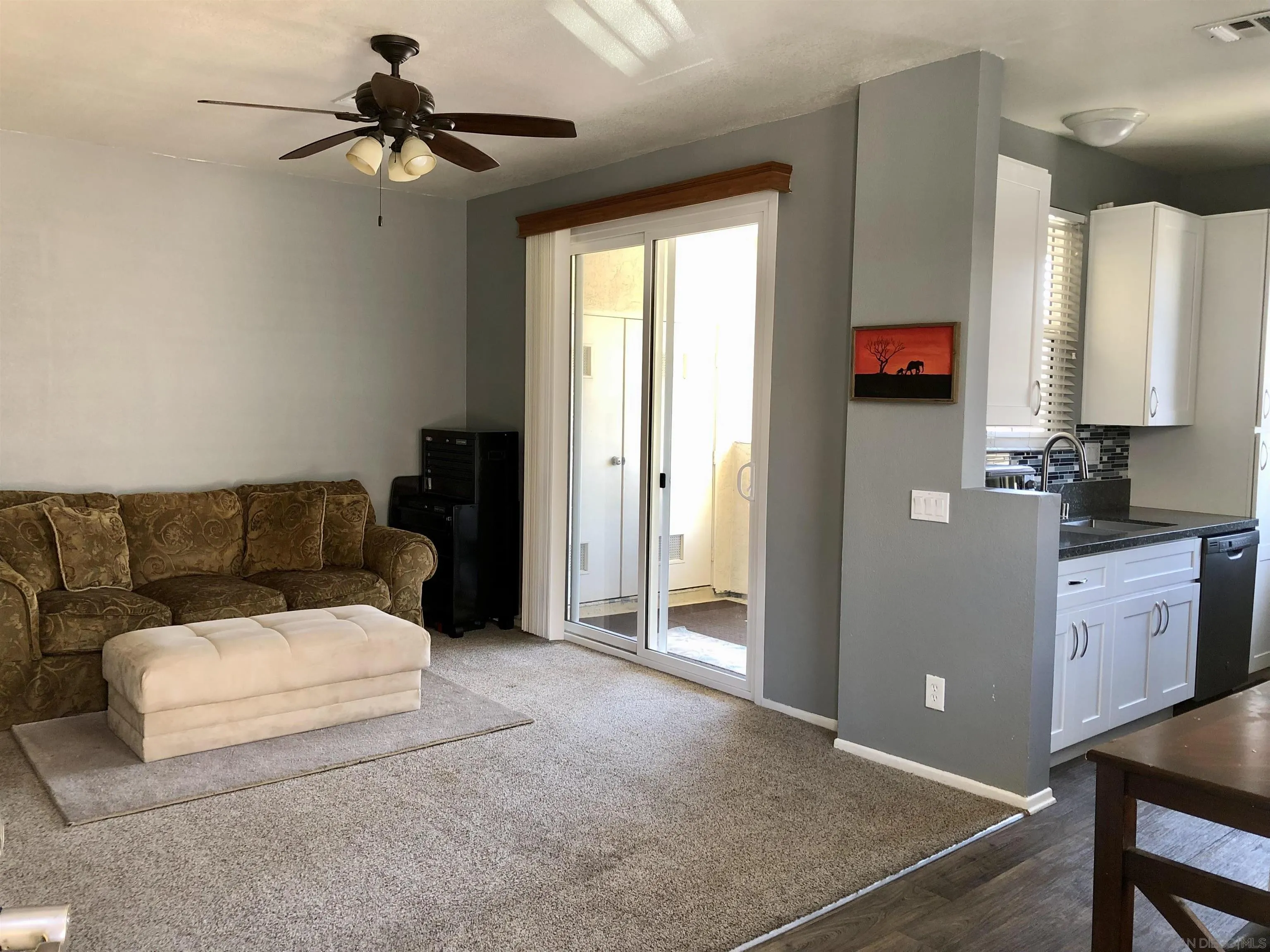Photo #3: 230012804 Listing 
