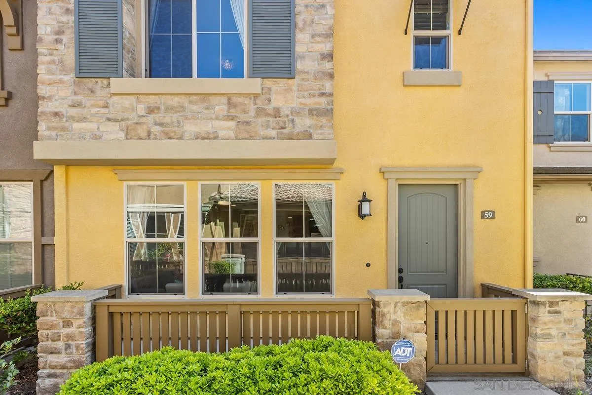 Photo #3: 230012930 Listing 