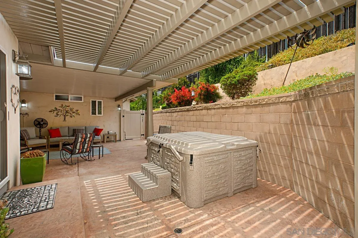 https://cdn.realtyfeed.com/cdn/127/230013323/8330ee34a281e0e26ad8903632096890.webp