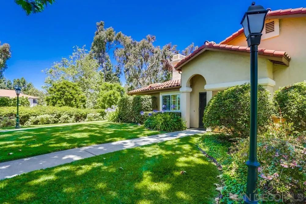 Photo #3: 230013863 Listing 