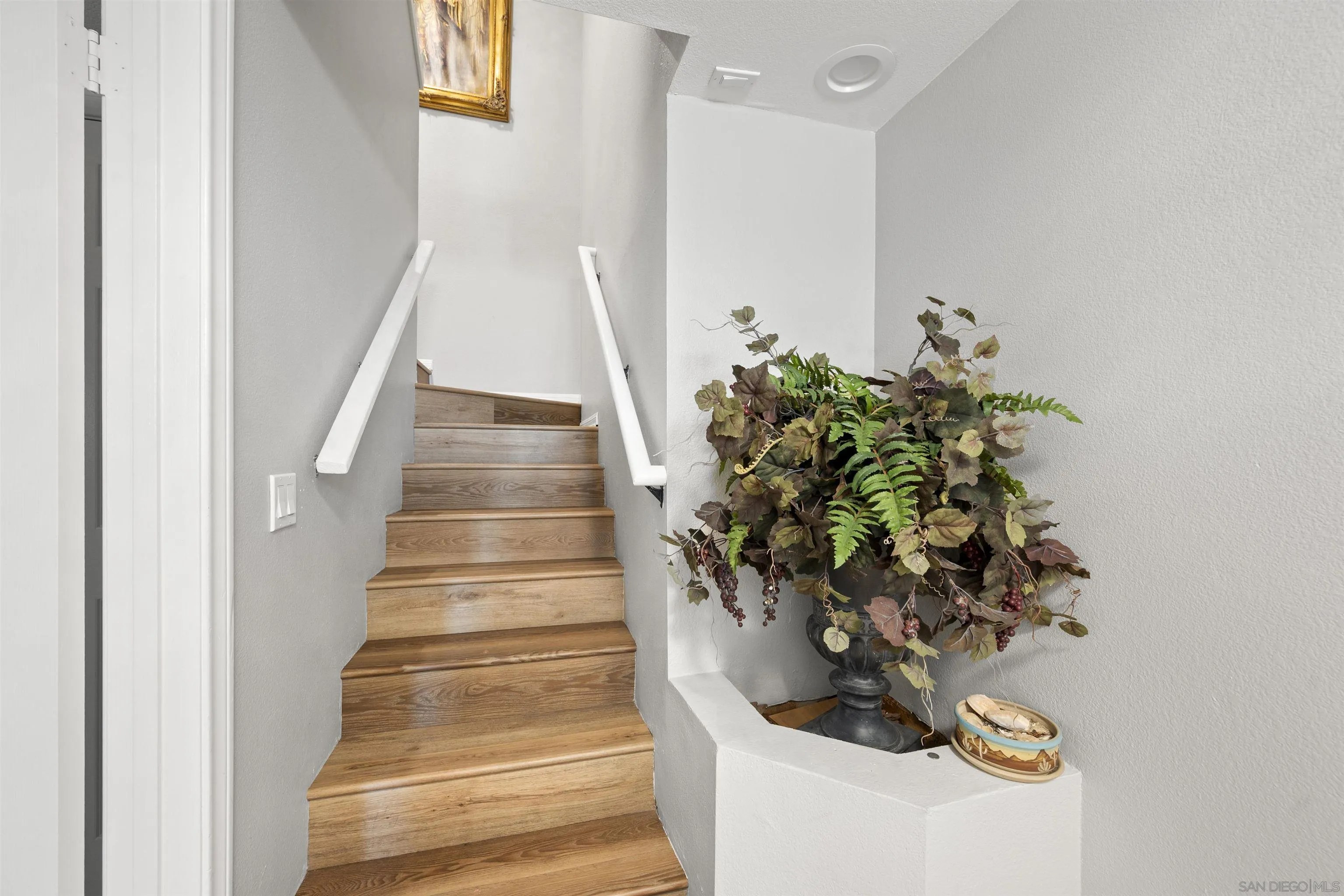 Photo #4: 230014274 Listing 