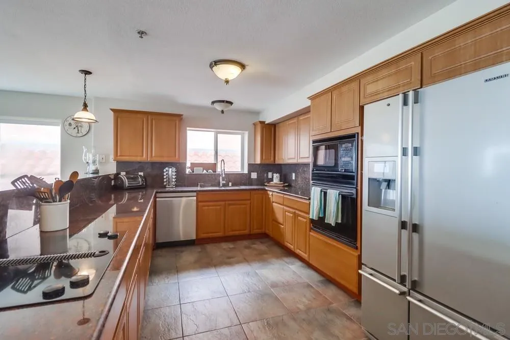 Photo #6: 230014335 Listing 