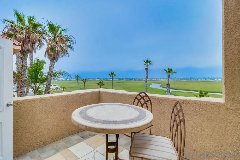 More Details about MLS # 230014335 : 1456 SEACOAST DR UNIT 3D