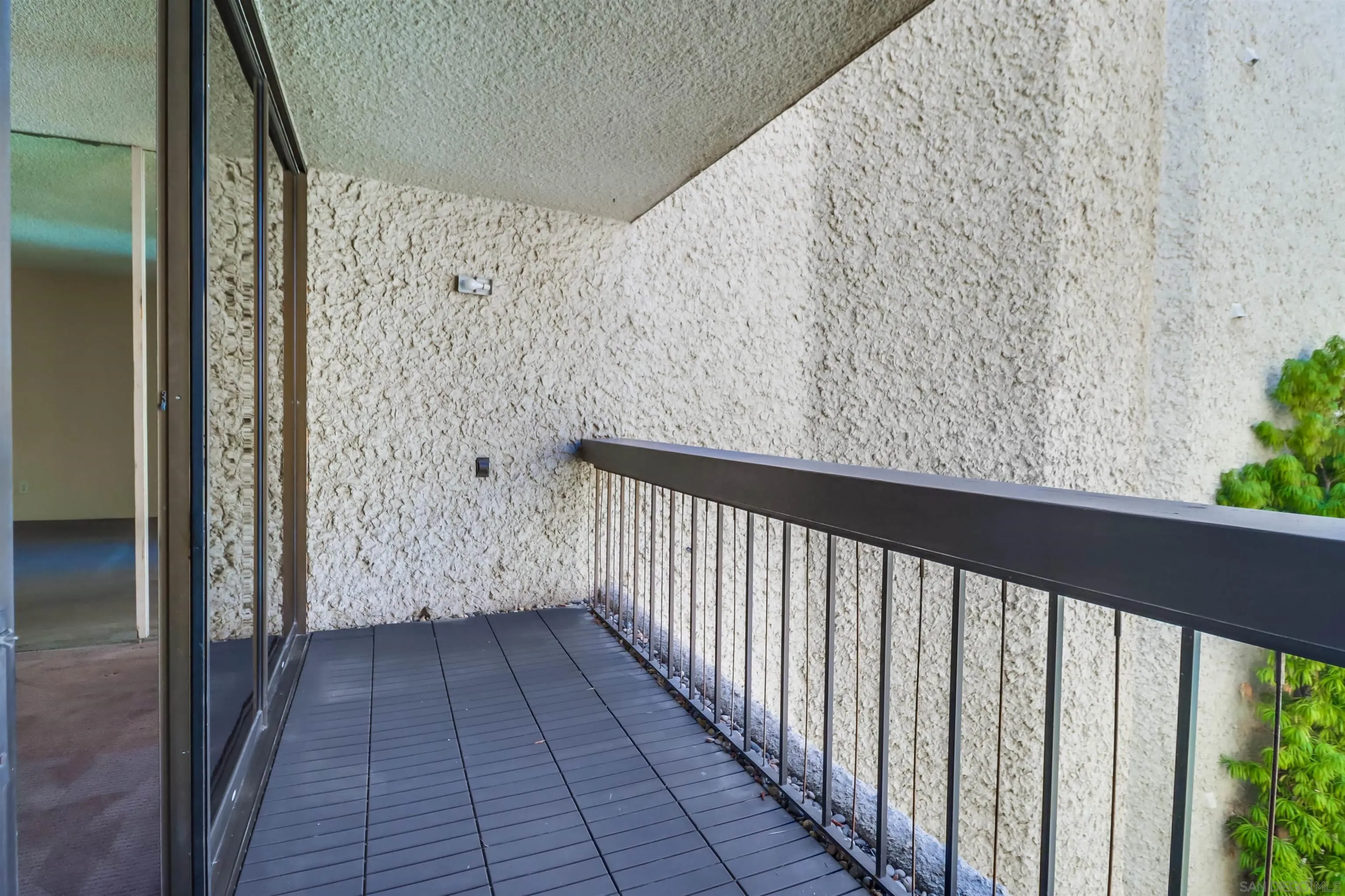 https://cdn.realtyfeed.com/cdn/127/230014347/945c2ab063576aff2719697ccb177f53.webp