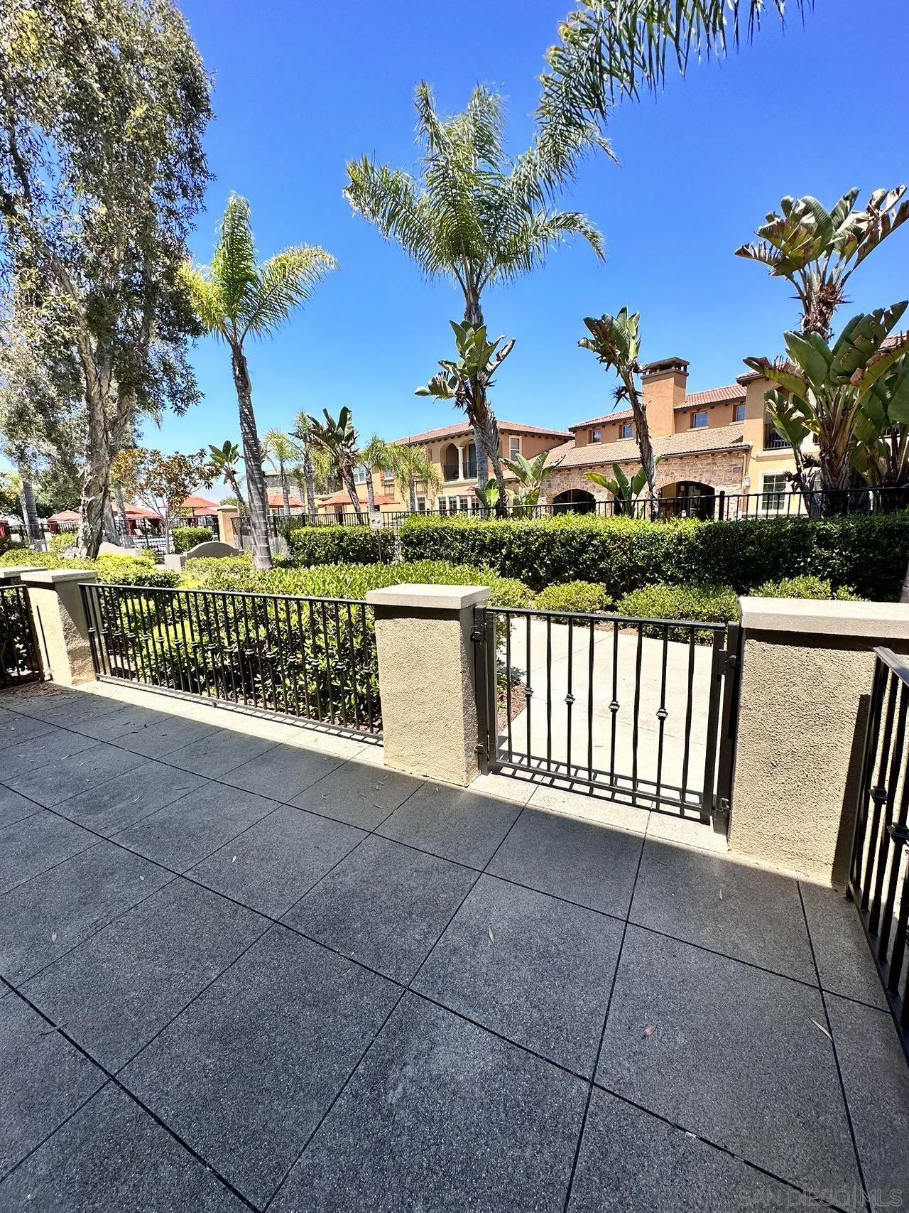 Photo #3: 230014436 Listing 