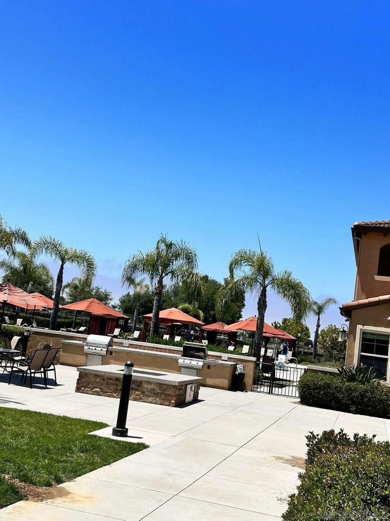 Photo #6: 230014436 Listing 
